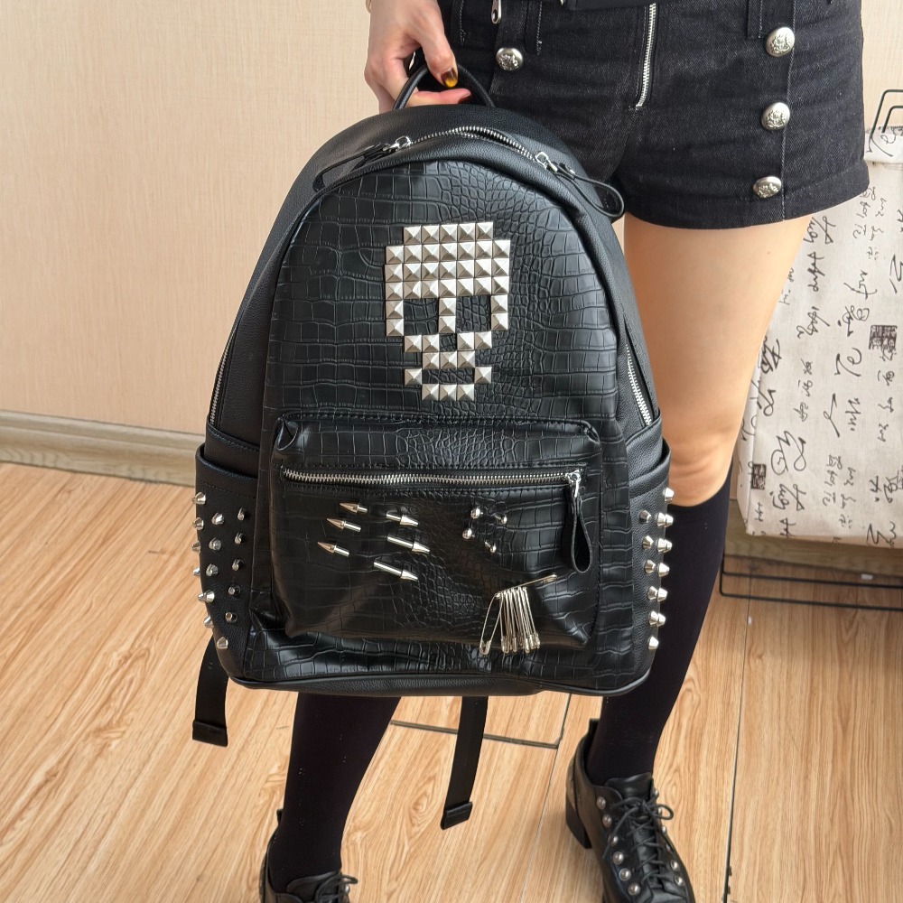 Women Bags With Laptop Compartment - Tas Ransel Motif Kulit Buaya Hitam